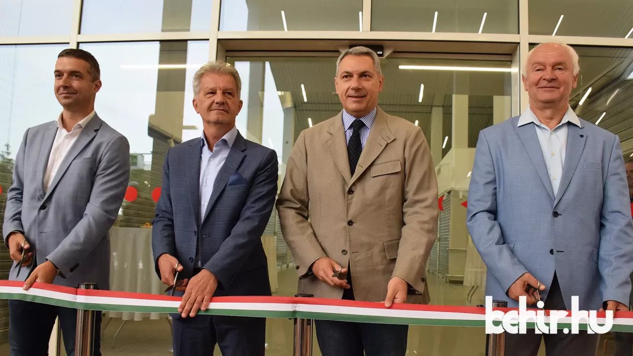 Átadták az új térségi vásárteret Békéscsabán